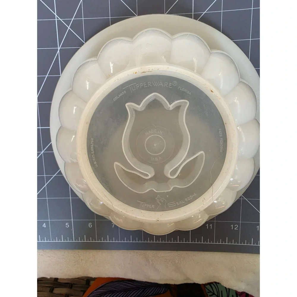 Vintage Tupperware Jel-Ring Jello Mold Set Sheer White with 4 Decorative Seals